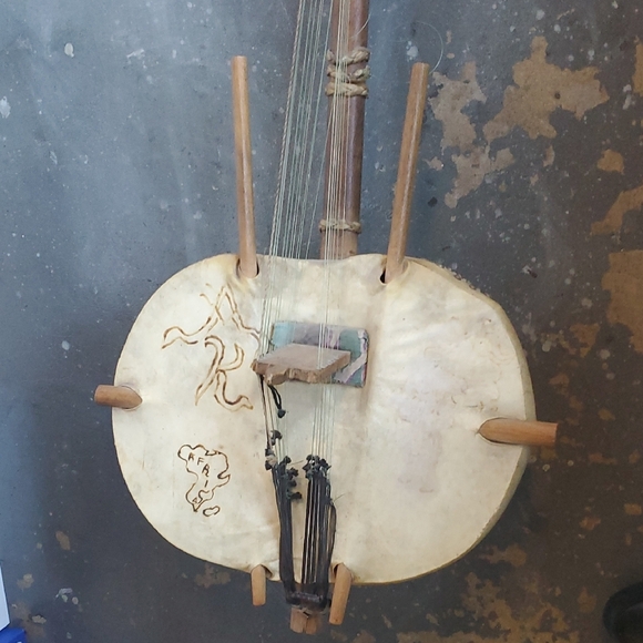 Kora Authentic Handcrafted African String Instrument with Unique Design - Picture 3 of 8